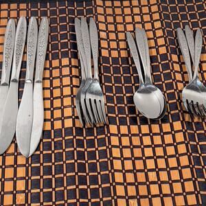 Vtg Customcraft Petal Lane Stainless Steel Flatware Spoons Forks Knives Set of 4